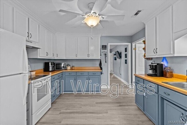 Building Photo - 209 E Mcgowan St