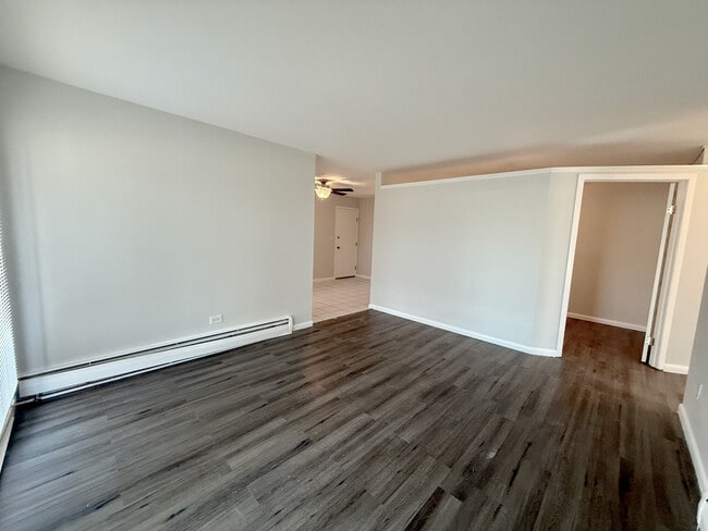 Building Photo - 337 N Carter St