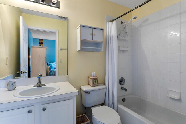 Building Photo - 4976 Palmbrooke Cir