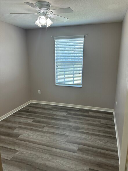 Building Photo - 6832 Holly Heath Dr
