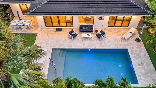 Primary Photo - 2205 SE 19th St