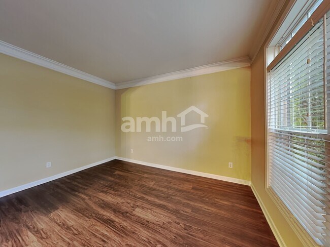 Building Photo - 1319 Station Ridge Dr