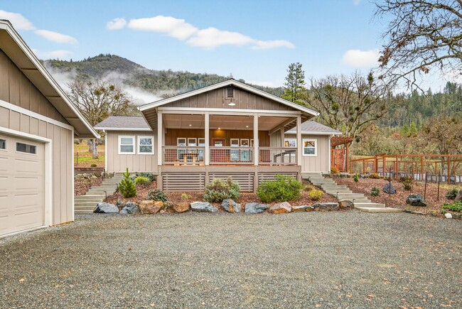 Building Photo - 860 Humbug Creek Rd