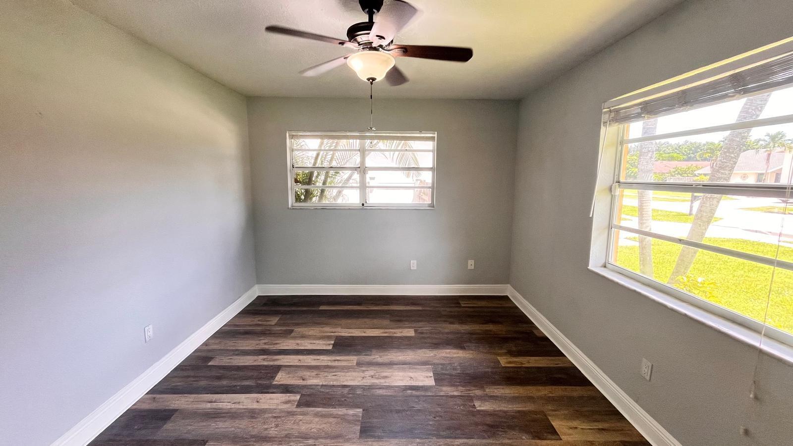 Building Photo - 11535 Sanderling Dr
