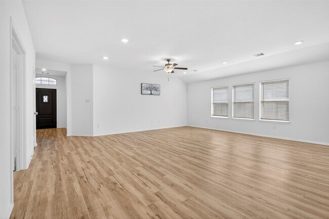 Building Photo - 5402 Still Creek Ranch Dr