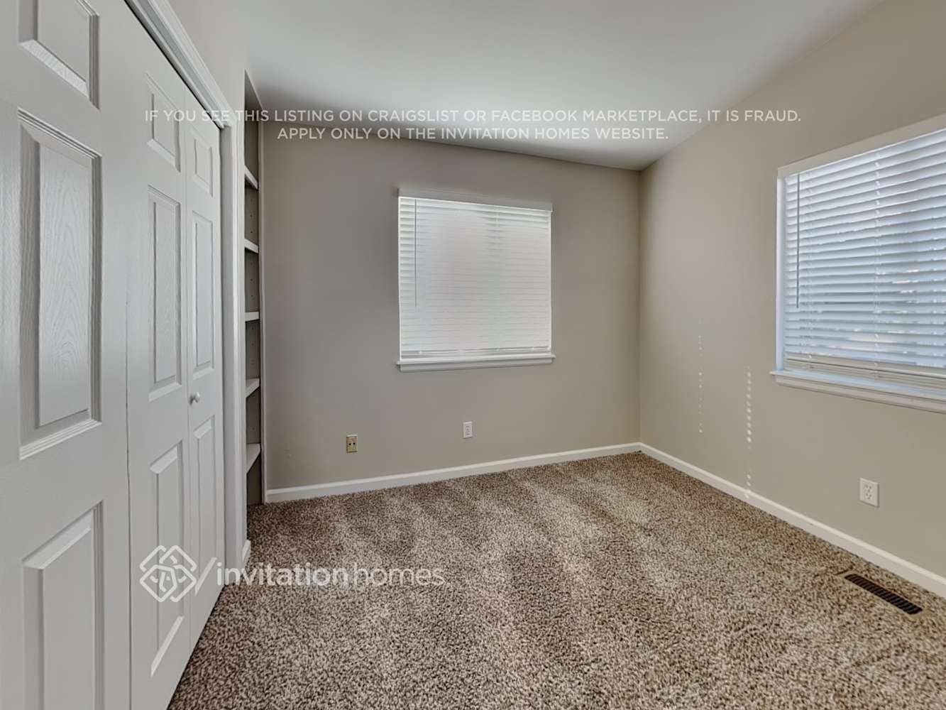 Building Photo - 2865 Leoti Dr