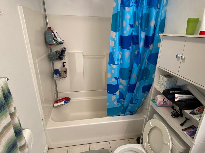 Building Photo - 58 Mansfield St