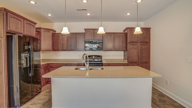 Building Photo - 1440 Hatterdale Farm Rd