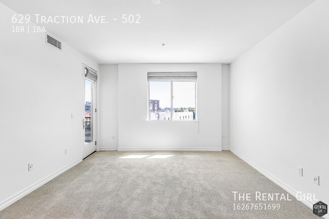 Building Photo - Bright 1 Bed/1 Bath Arts District Condo| S...