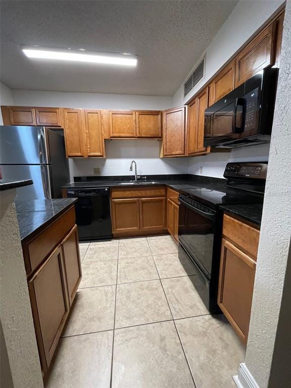 Building Photo - 420 Forestway Cir