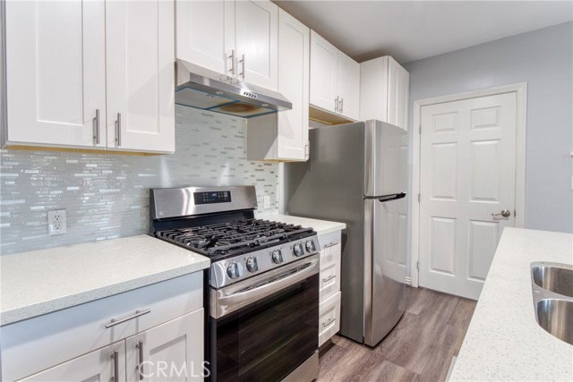 Building Photo - 7794 Skyhill Dr