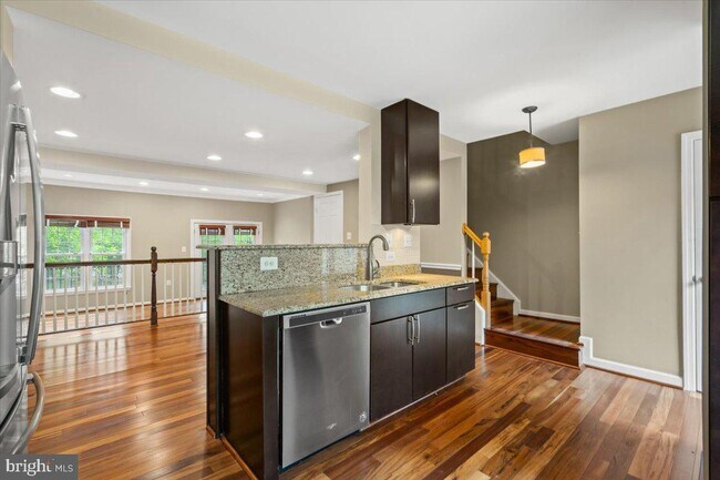 Building Photo - 6562 Sand Wedge Ct