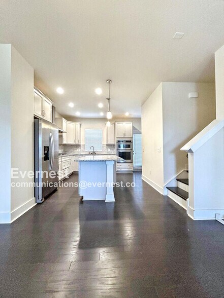 Building Photo - 2610 Grand Union Way