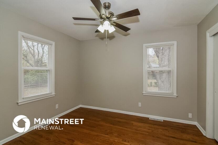 Building Photo - 9302 Fairwood Dr