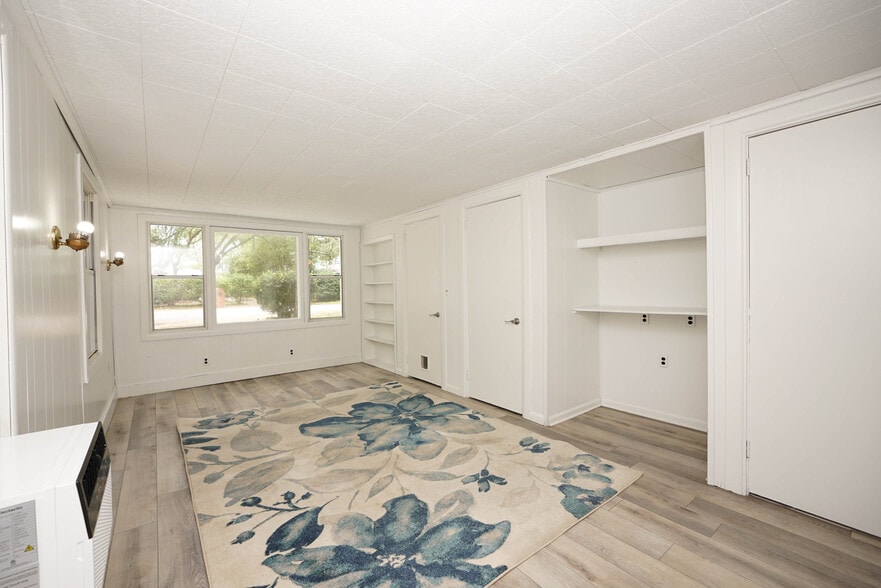 2nd Living Room - 62 Meigs Dr