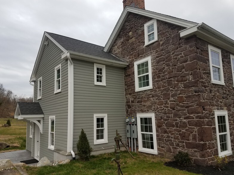 Original house and addition - 2086 Kratz Station Rd