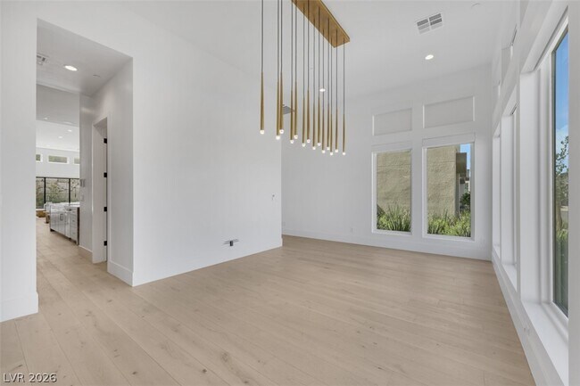 Building Photo - 4803 Verde Bloom St