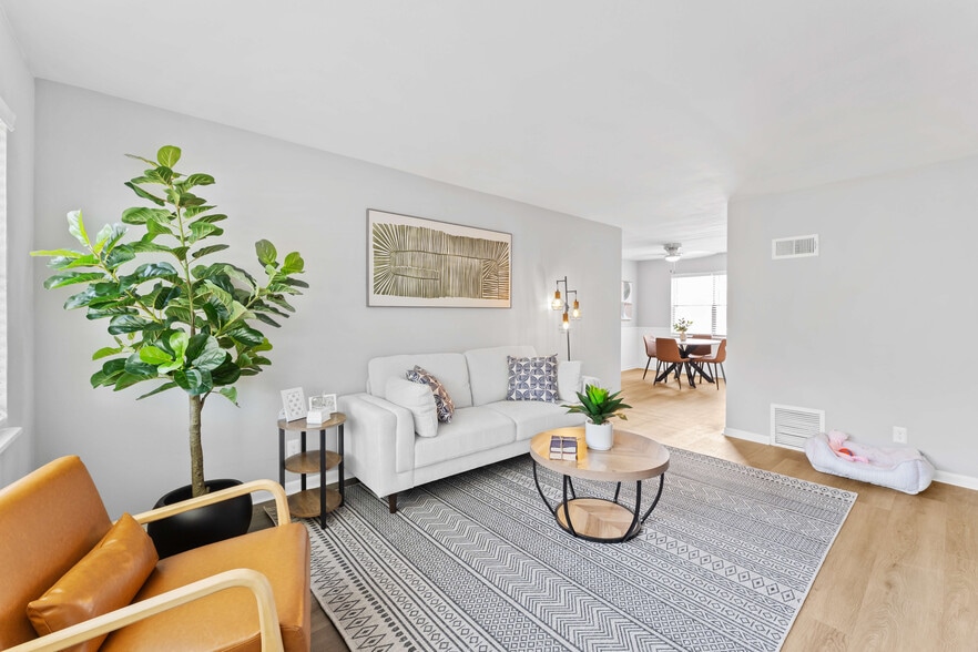 Primary Photo - The View on Vivion