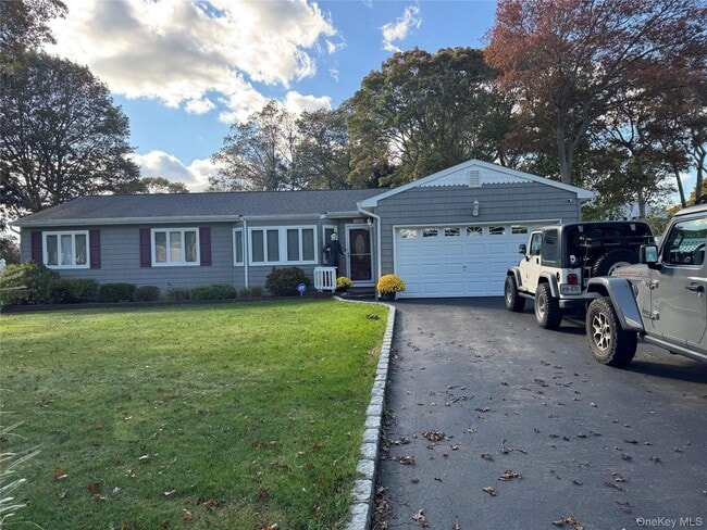 Primary Photo - 4 Henry Pl