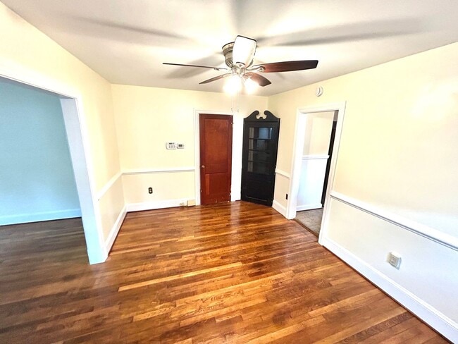 Building Photo - 2812 Groveland Ave