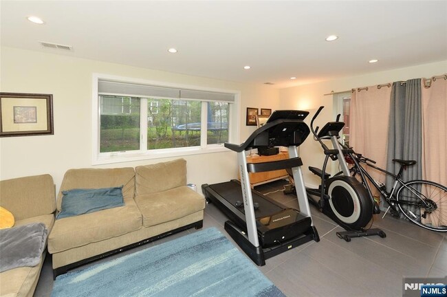 Building Photo - 38-55 van Riper Place Unit 1X