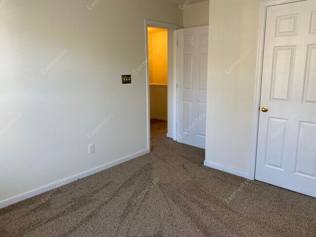 Building Photo - 6763 S Grand Brook Cir