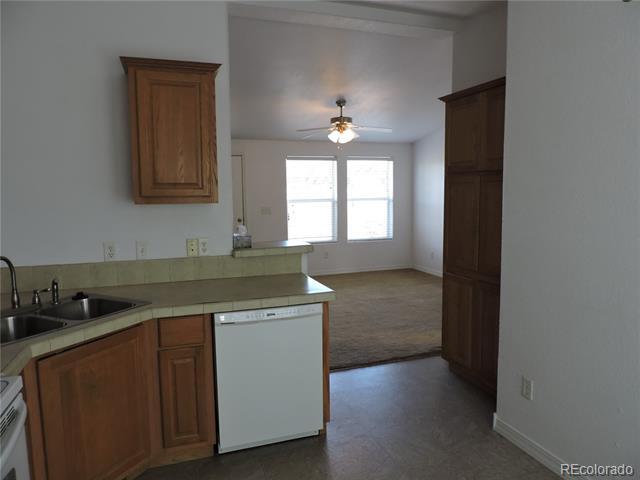 Building Photo - 10216 Rodeo Park Dr