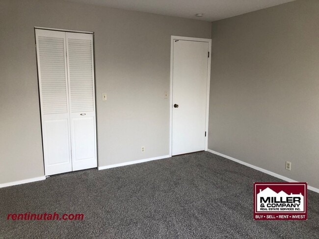 Building Photo - Cute Condo For Rent in Cottonwood Heights!