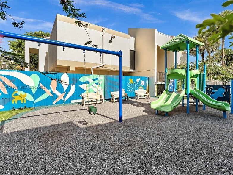 Building Photo - 20401 NE 30th Ave