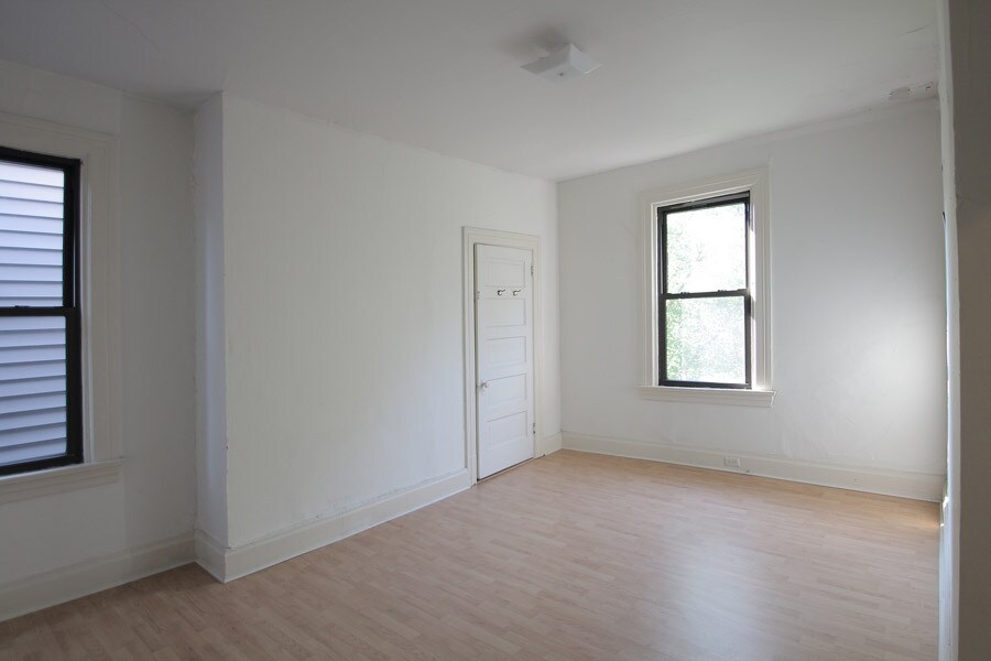 Building Photo - 428 Biddle Ave