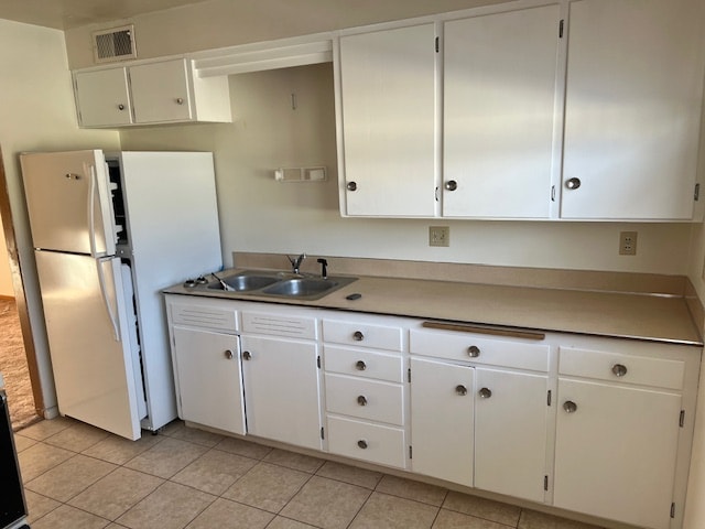 Building Photo - 707 12th St W