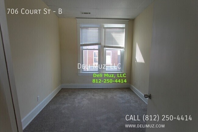 Building Photo - 706 Court St
