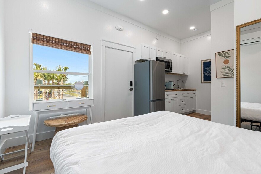 Building Photo - 928 Whelk Ct