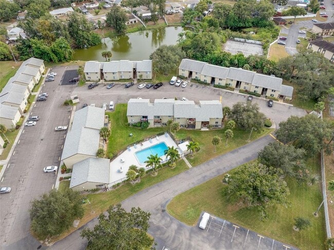 Building Photo - 4215 E Bay Dr