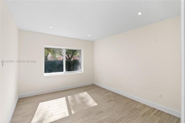 Building Photo - 251 NE 44th St