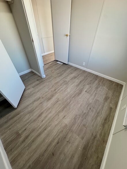 Building Photo - 2552 Smith Ave