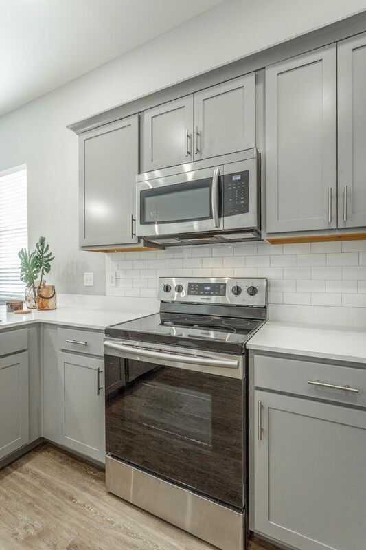 Building Photo - 531 Strong Ave