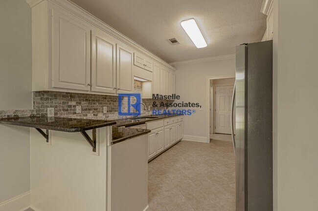 Building Photo - 3 Bed/2 Bath Home in Madison in Devlin Spr...