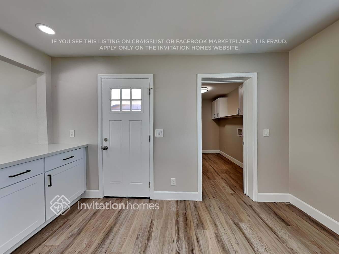 Building Photo - 3402 W Charter Oak Rd