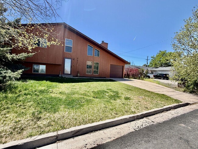 Building Photo - Pet-friendly 4-BR Home in Cedar City with Large Yard