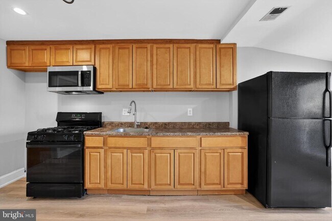 Building Photo - 3309 Martin Luther King Jr Ave SE