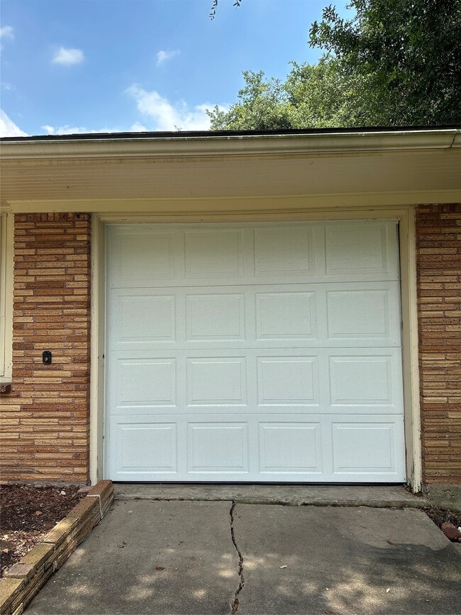 Building Photo - 4057 Woodfox St