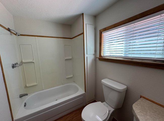 Building Photo - 327 Canyon Cir
