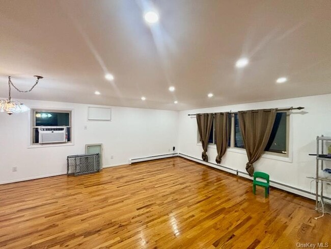 Building Photo - 139-10 254th St