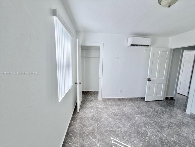 Building Photo - 11 Sidonia Ave