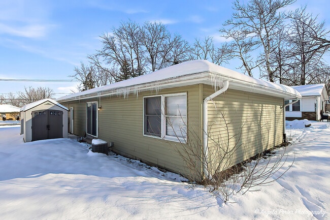 Building Photo - 829 Washington St