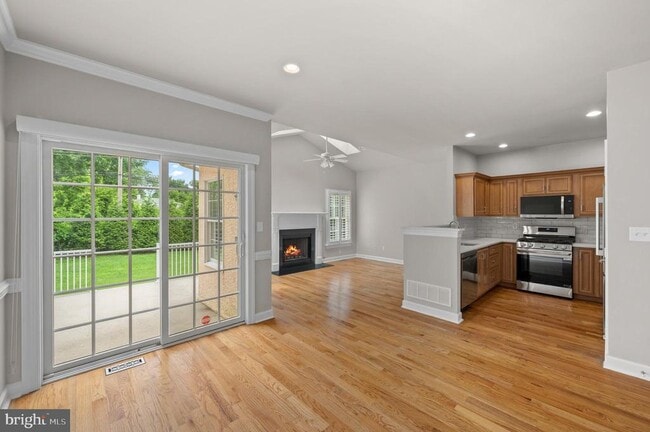 Building Photo - 721 N Sumneytown Pike