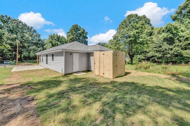 Building Photo - New Rental Opportunity in Memphis!