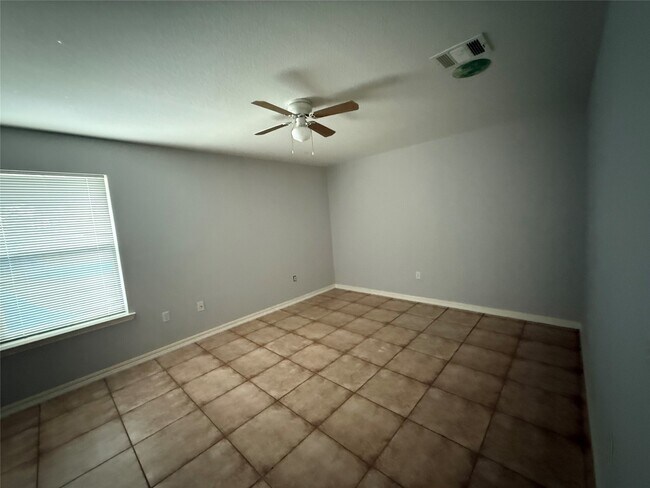 Building Photo - 311 Kansas St