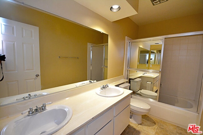 Building Photo - 10051 Valley Circle Blvd